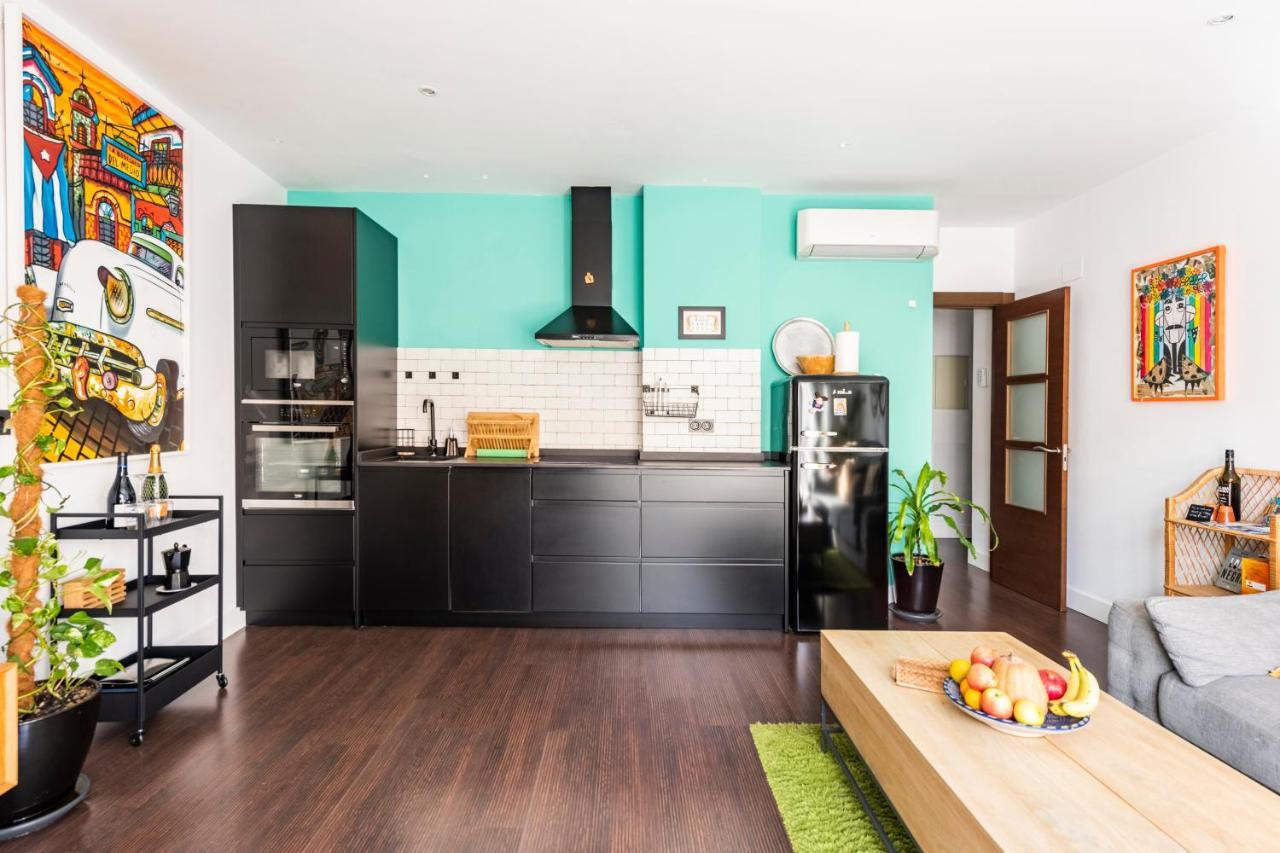 Charming With Private Terrace,heart Of Apartment Malaga